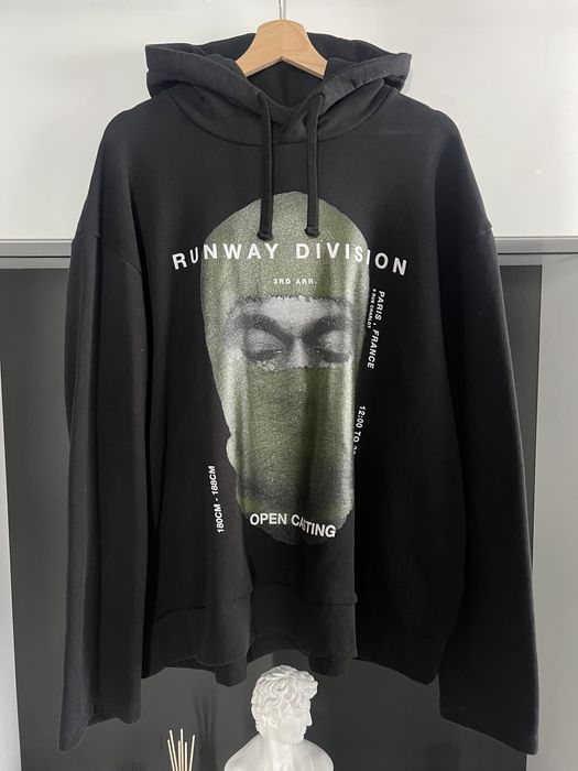 Ih Nom Uh Hoodie L