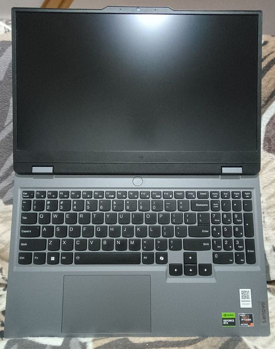 Lenovo LOQ  15ARP9