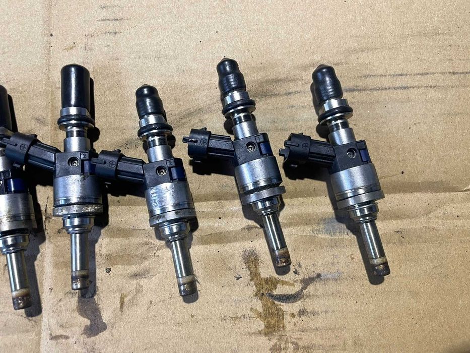 Горивен Инжектор Porsche Cayenne 957 4,8I V8