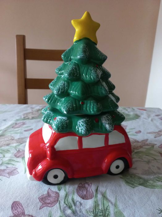 Буркан за сладкиши / Cookie jar