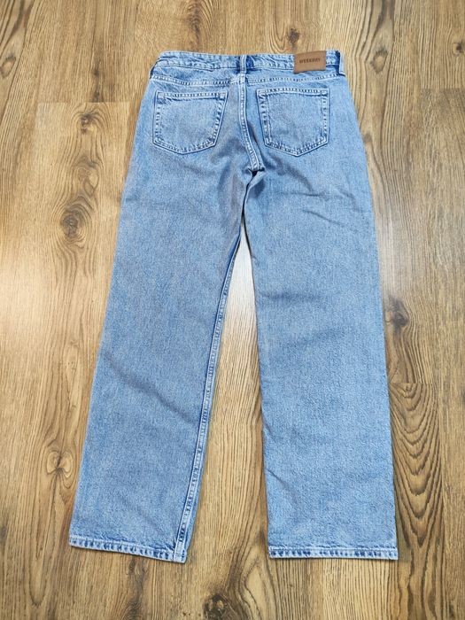 Ежедневен сет! Размер S/М
1.Дънки на Weekd