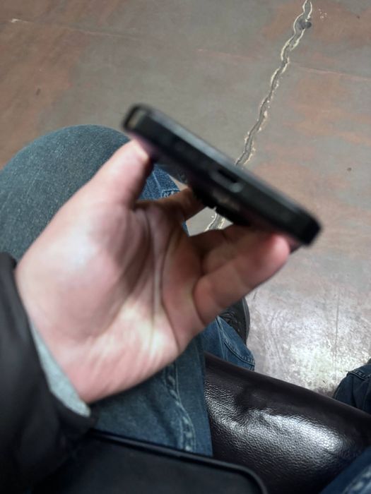 Iphone 16 pro 256GB  nasiya va naxt savdo