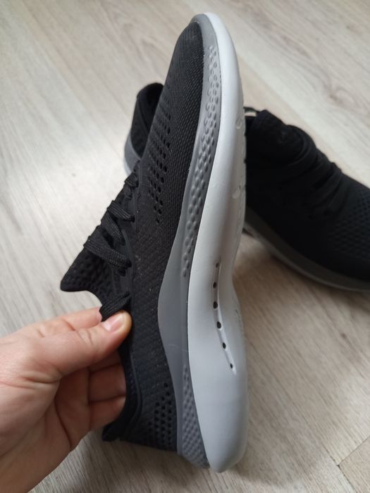 Дамски обувки за спорт Crocs