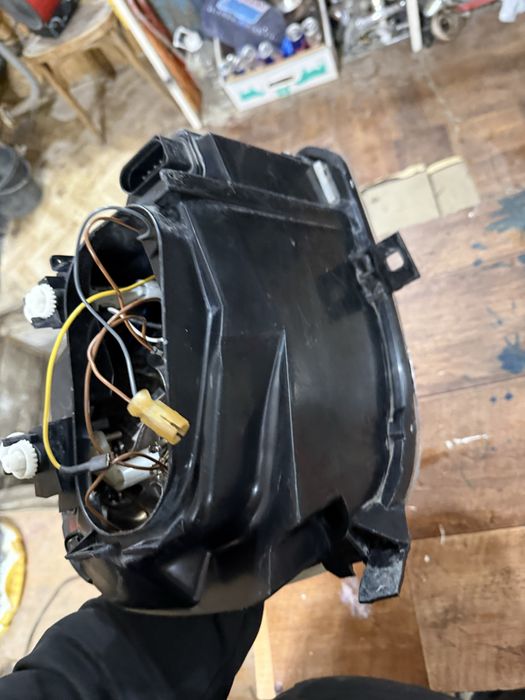 Фара приора 1 левая оригинал бош