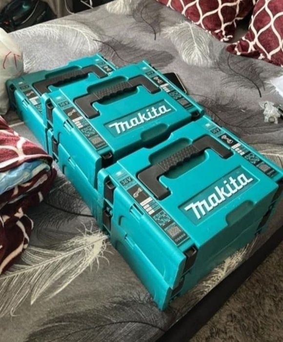 Vand valize goale makita tips 1 noua noută pret 35 lei bucata