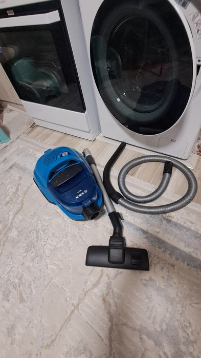Продам пылесос бощ
