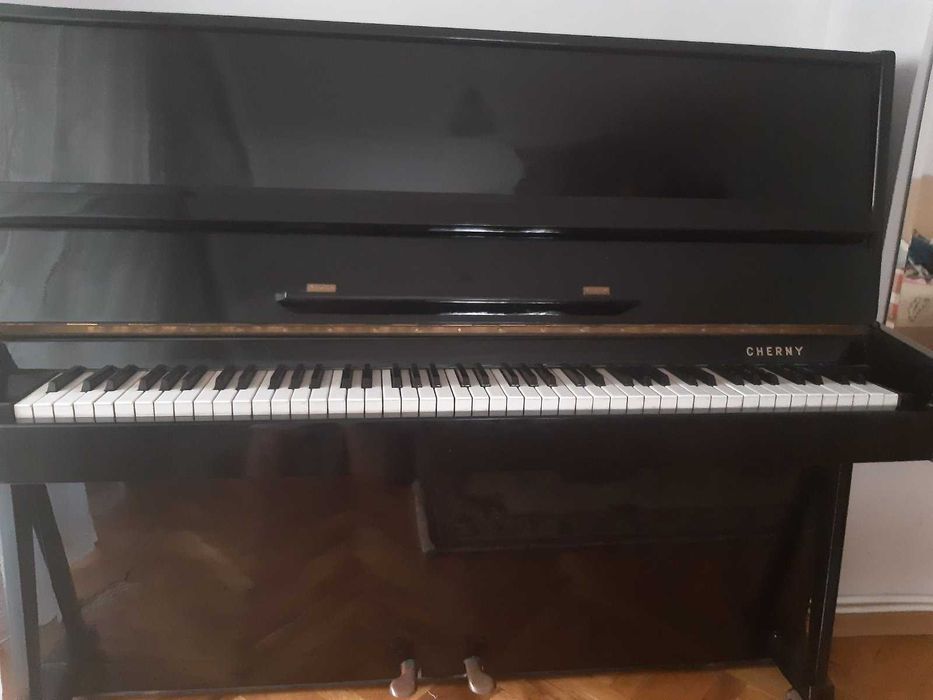 Класическо пиано Cherny
