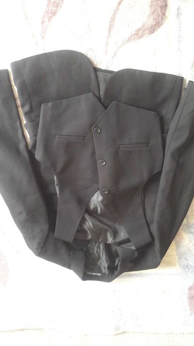 Продам школьные вещи