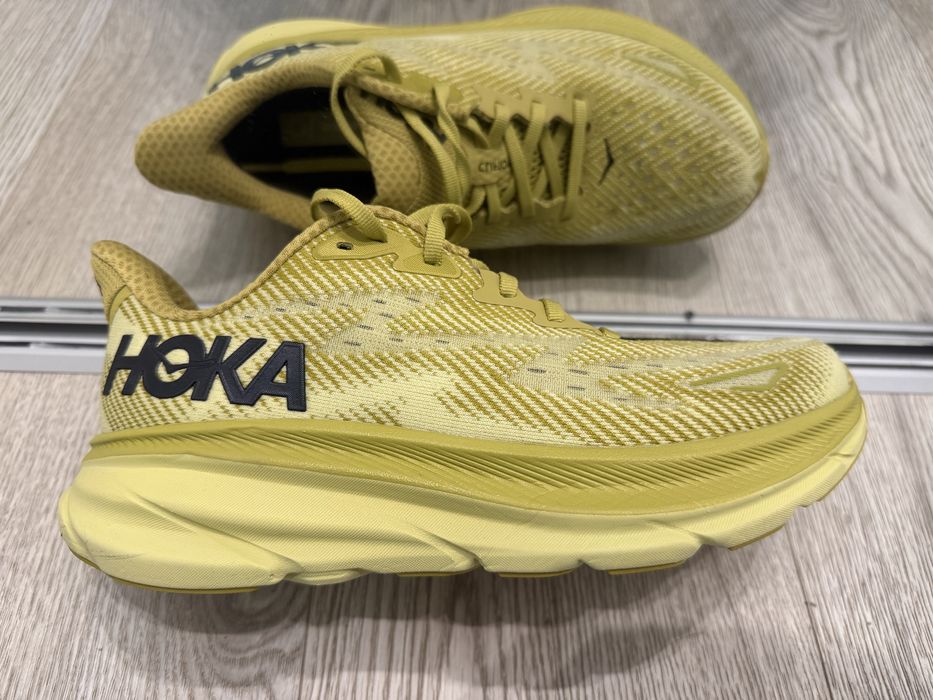 Hoka    clifton    9
