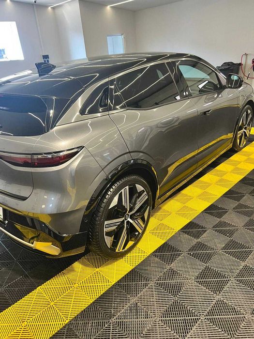 Renault Megane E-Tech Iconic 220 CP – Electric, stare impecabilă