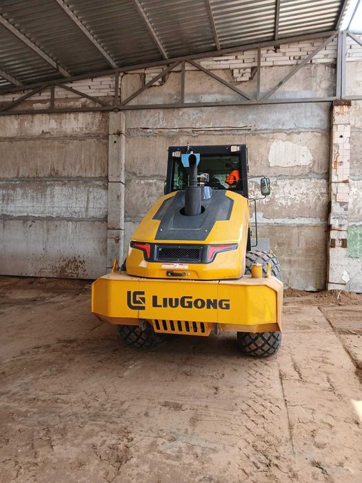 Сдав в аренду каток 16т