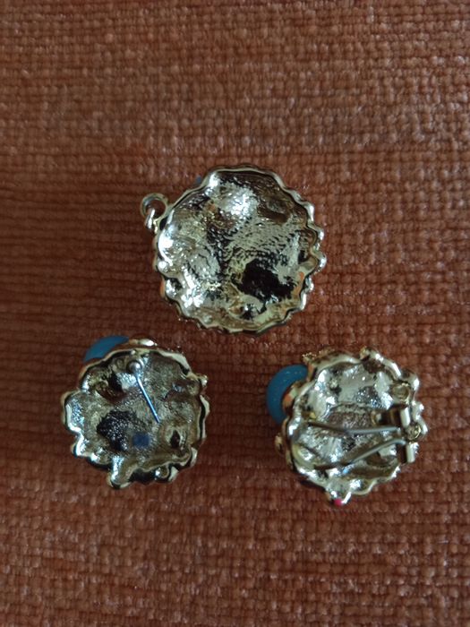 Swarovski. Медальон и серьги.