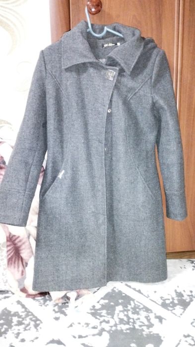 Продаю пальто 48 размер