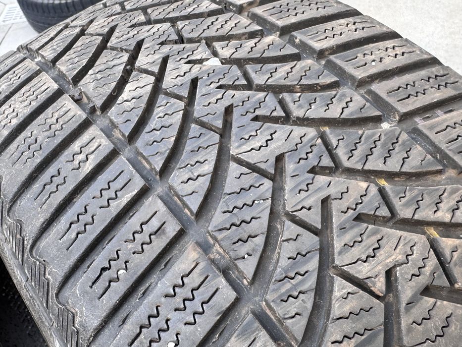 205/50/R17 Semperit Speed Grip3 2бр зимни dot3019