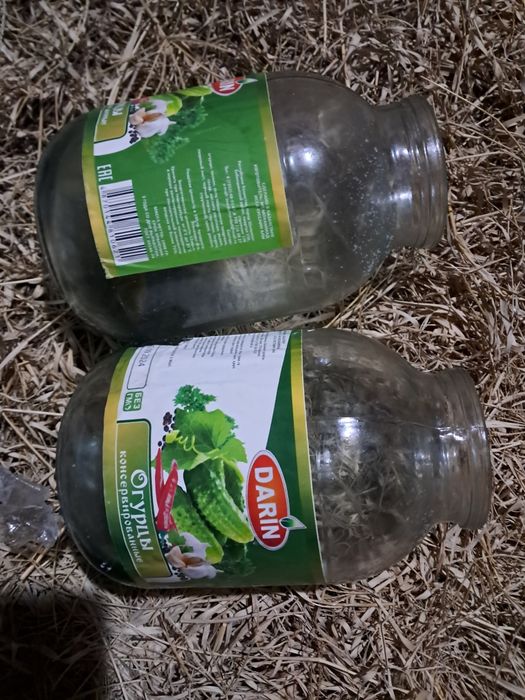 Банки 2литровые продам