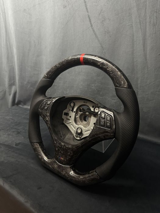 Volan BMW Seria E – Carbon Forjat – Design M Sport