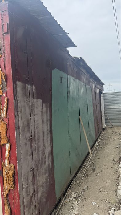 Контейнер продам 9 метров