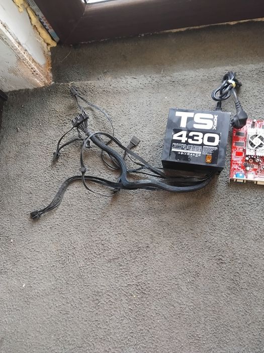 De vanzare piese calculataore