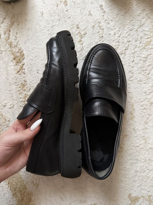 Лоферы женские