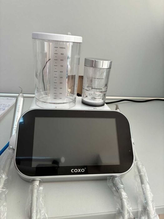 Апарат за почистване на зъбен камък и полиране Coxo PT Master