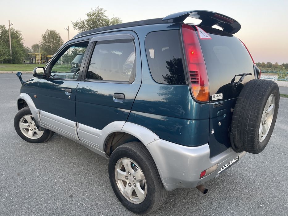 Автомобиль тойта териус 1999