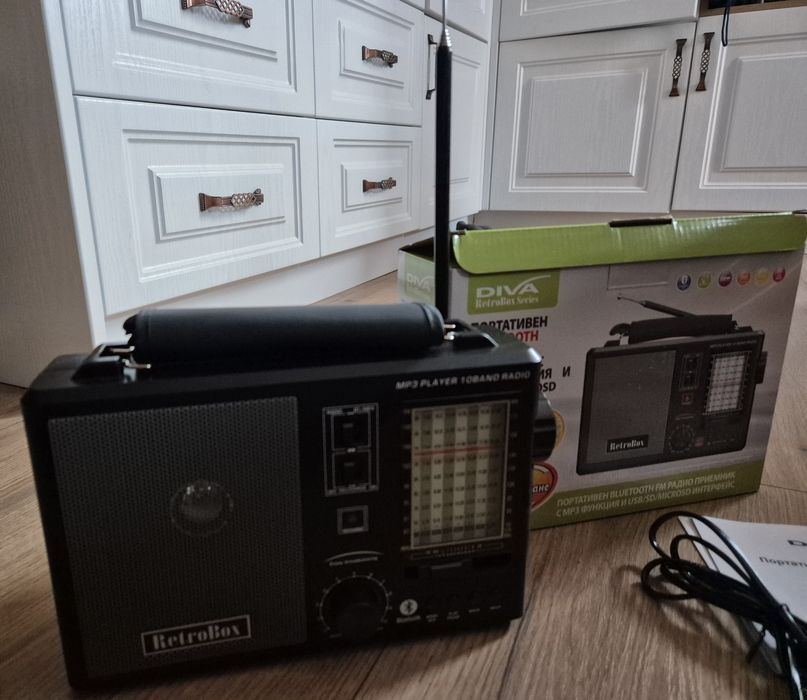 Радио приемник, портативен, нов