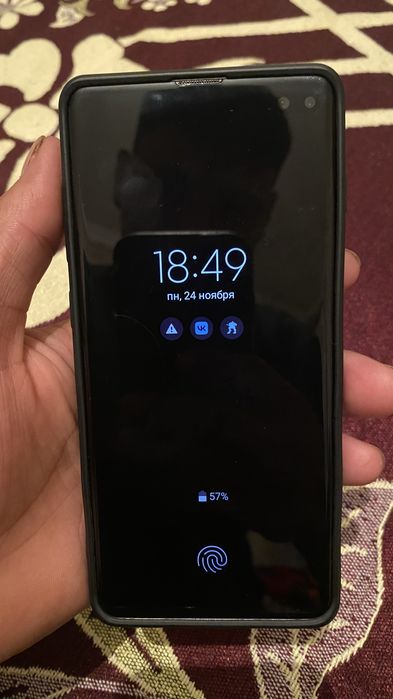 Самсунг s10+ 8/128gb