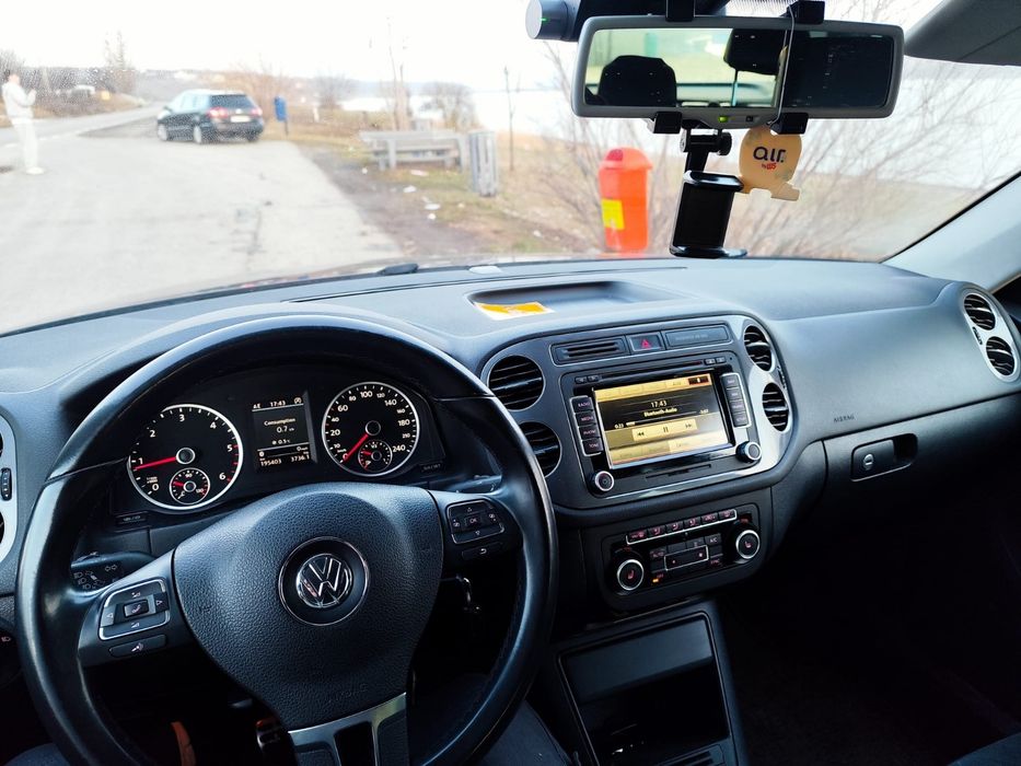 Vw  Tiguan 2.0 TDI 140CP 4Motion | Sirocou cu telecomandă | Distribuție nouă 2026 | Dotări de Top