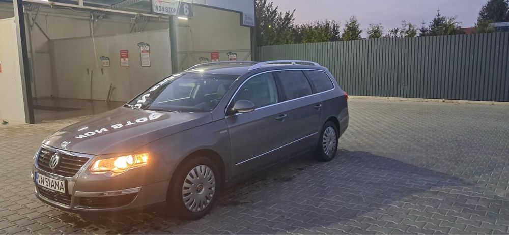 Vând Volkswagen Passat B6