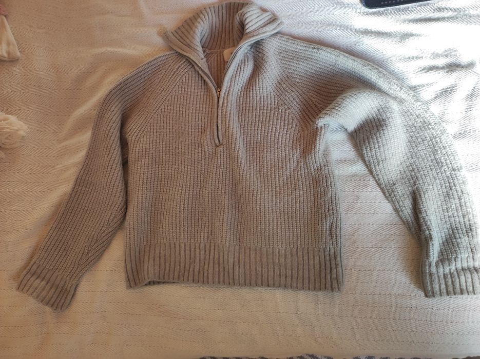 Пуловери вълна размер Хс-М