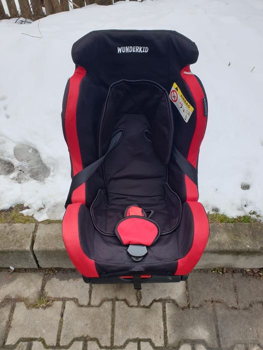 Scaun auto și scaun pentru masa