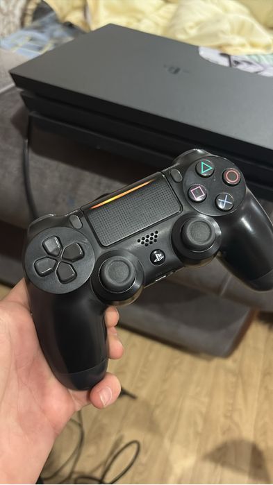 PS 4 Pro продаю 135к торг