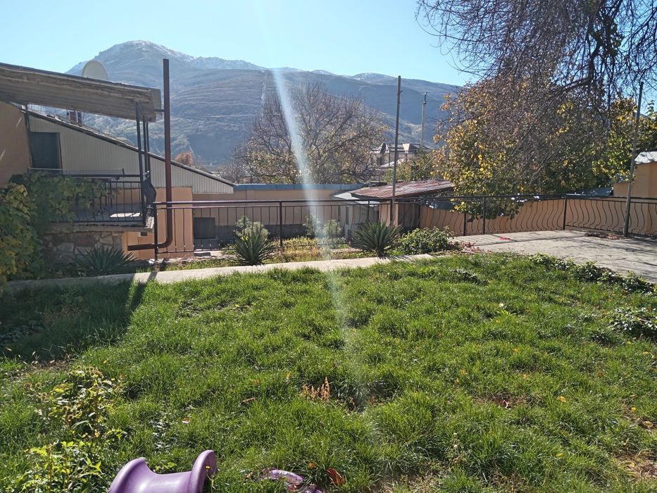 Чорвок-Ходжикентда Дача сотилади 4 сотих