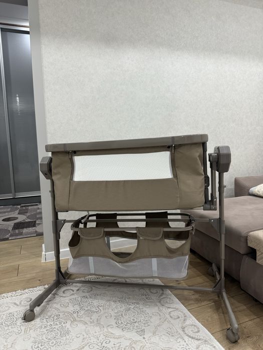 электронный манеж-люлка