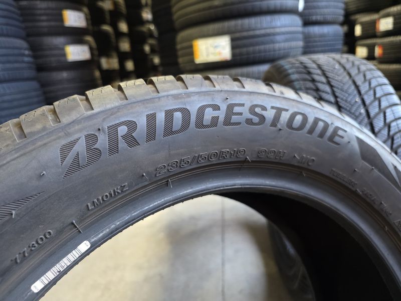 235/50/19 BRIDGESTONE 2бр