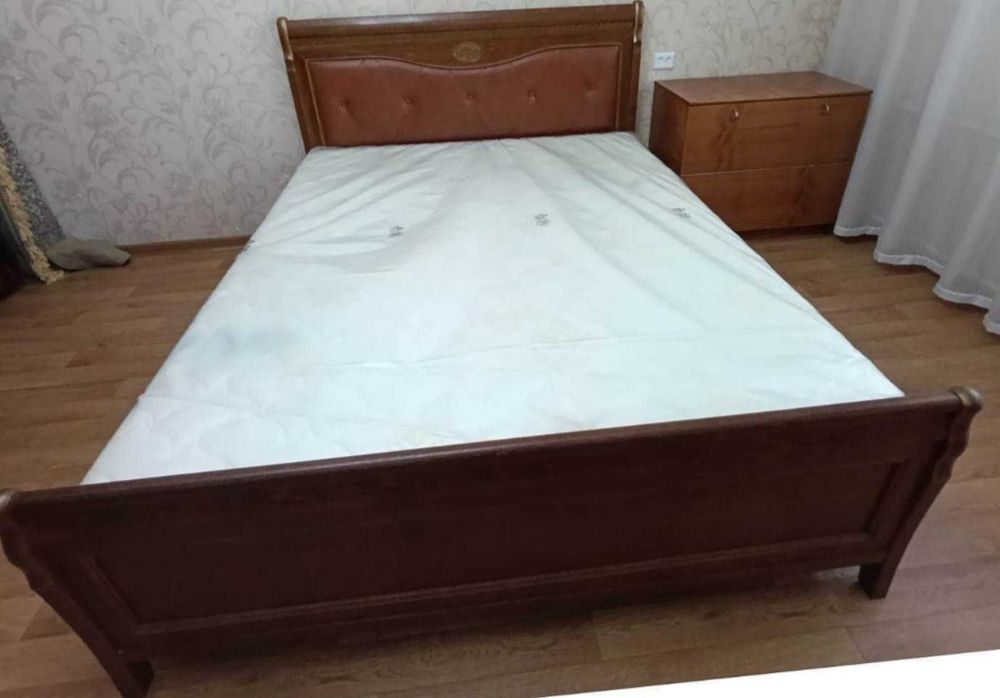Продам двухспальнюю кровать