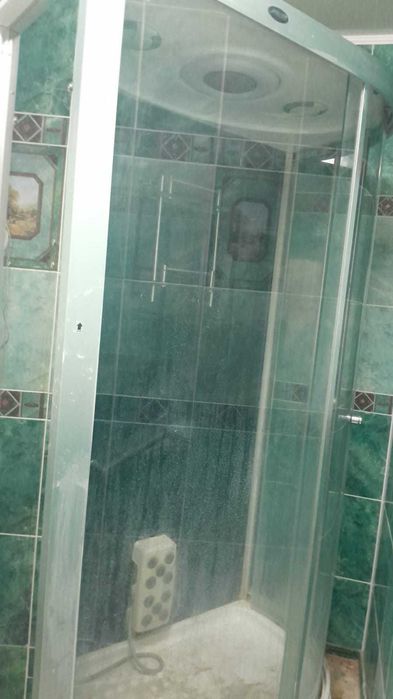 продам душевую кабину б/у, цена 5000