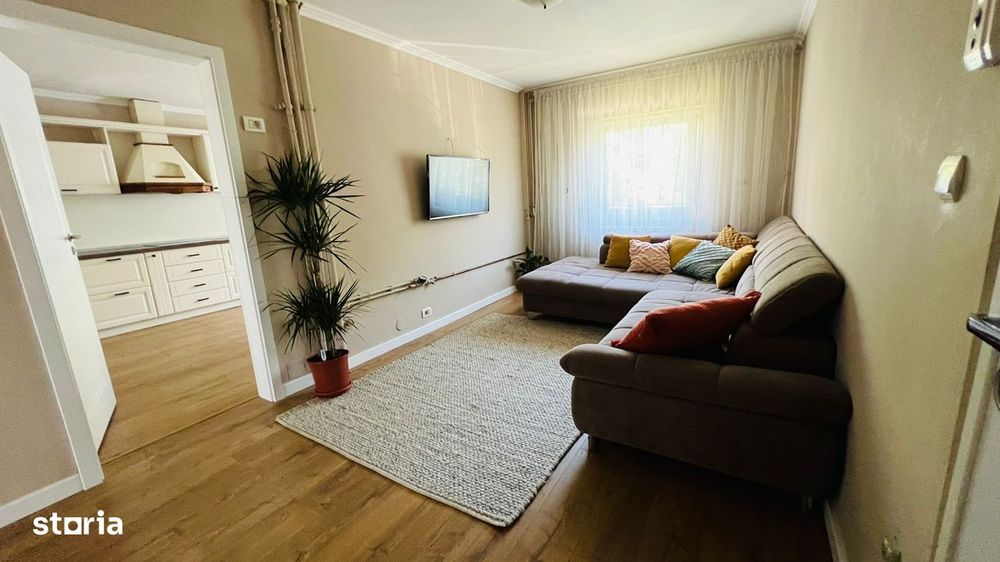 Apartament 3 camere de inchiriat in zona Aradul Nou