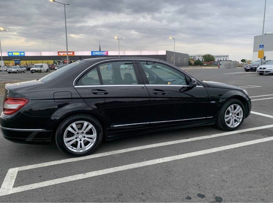 Mercedes Benz C 220 automat Avantgarde / Euro 5 / 170 cp/ multe dotari