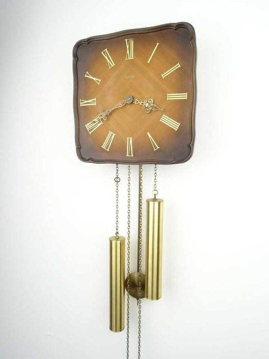 Стенен Часовник Hermle Vintage Design, Германия с бронзови тежести и махало