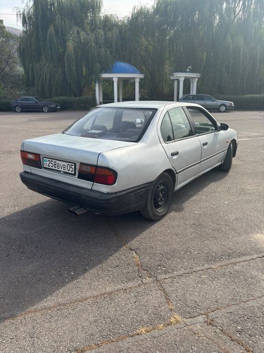 Nissan primera 1991