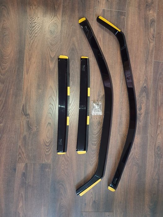 Комплект 3D стелки и ветробрани за Мицубиши Еклипс Крос 2020г.