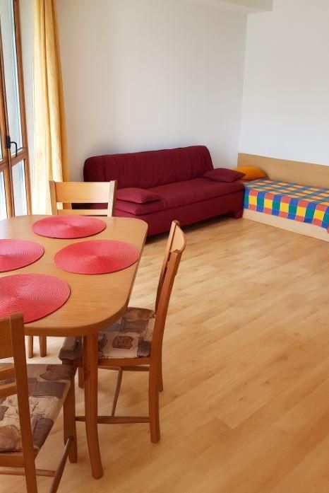 Дава се под наем Двустаен апартамент в Варна, Лятно кино Тракия - 59 кв.м за 398.82 € - Снимка #1