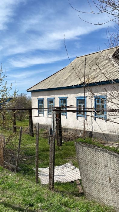 Продаётся дом с удачным расположением!