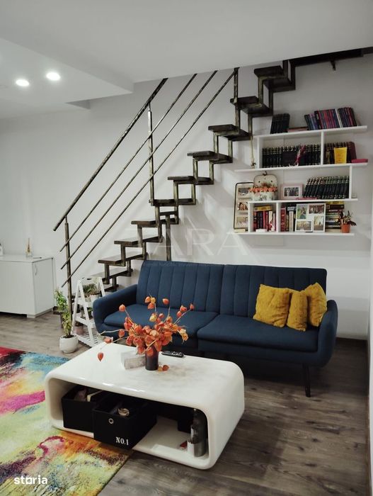Apartament 4 Camere, pe doua niveluri,  Central Apahida.