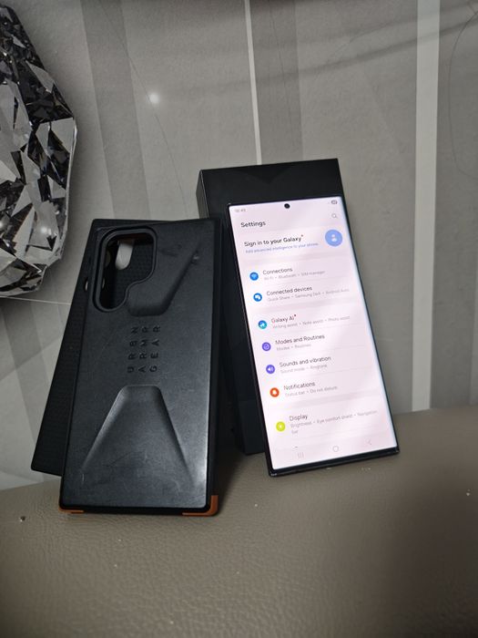 Samsung S22 Ultra 12/256GB Fullbox Stare foarte buna totul original liber retea.