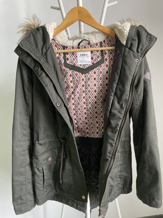 Дамско яке Only