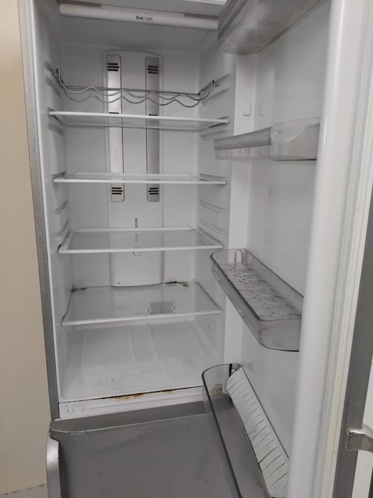 Срочно продам б/у Холодильник