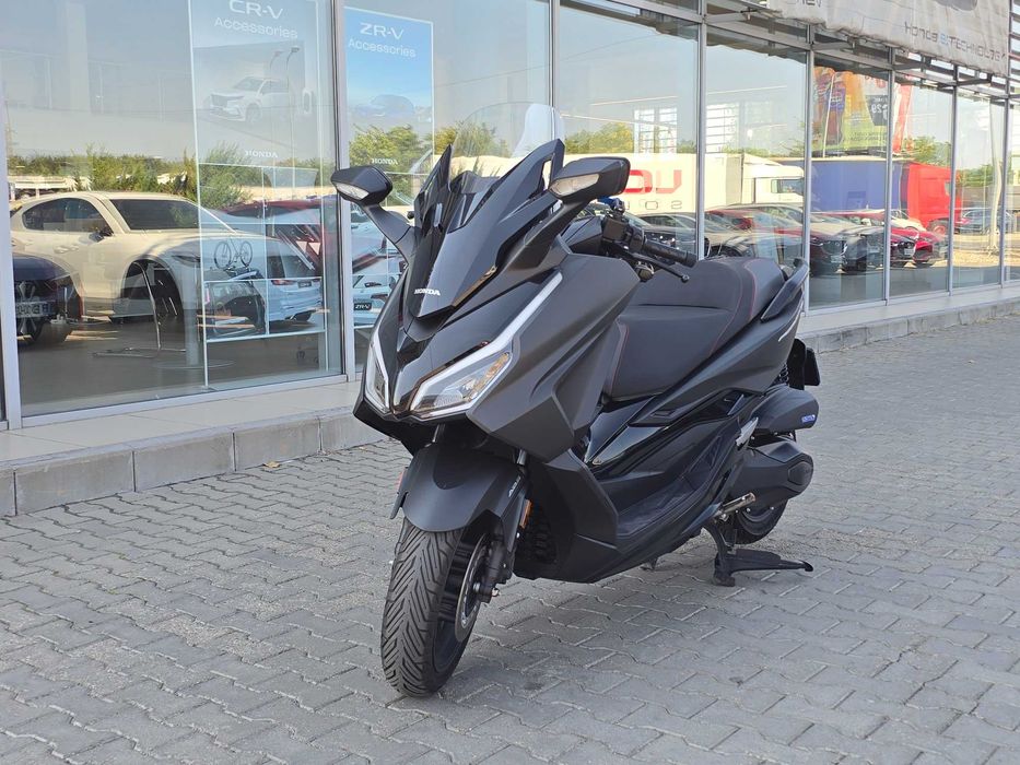 Scooter Honda Forza 350