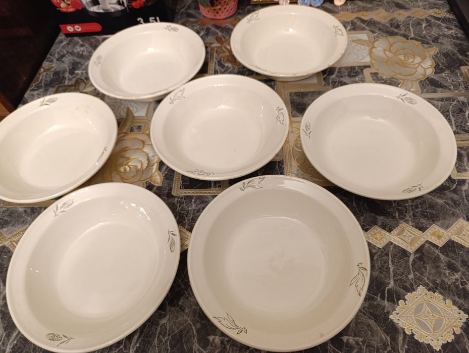 Старинные рижские тарелки для супа, холодца